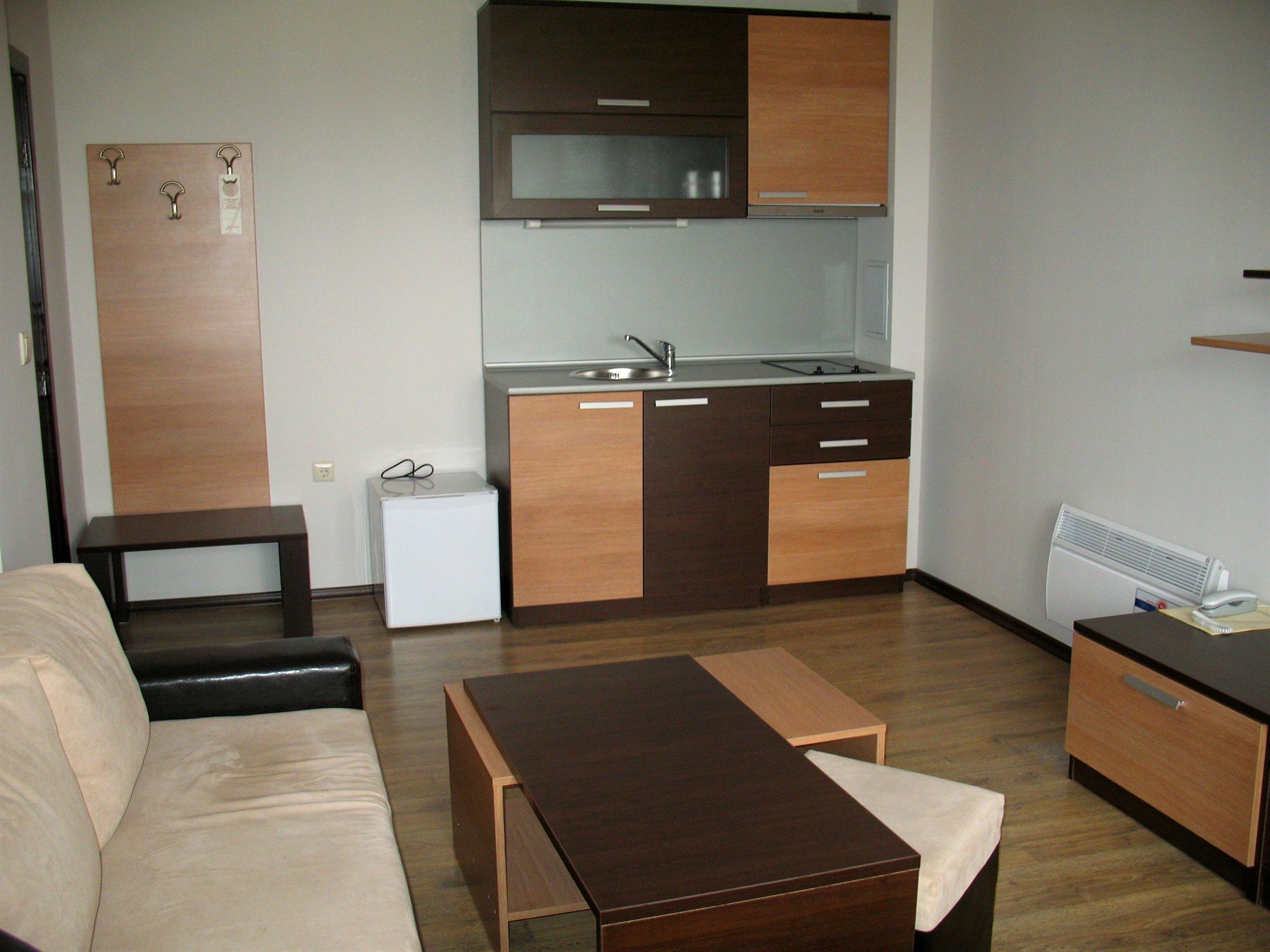 בניה Alexander Hotel מראה חיצוני תמונה